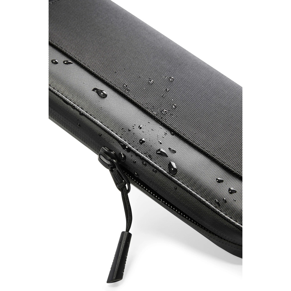 PORTAPASAPORTE T03M1D1 NEGRO TOMTOC