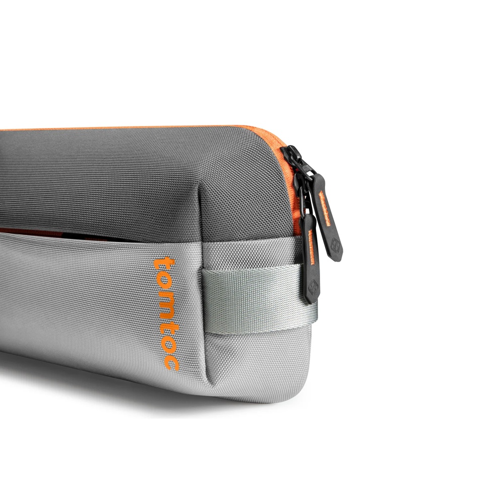 BOLSO TIPO BANDOLERA T21S1G1 GRIS ESPACIAL TOMTOC