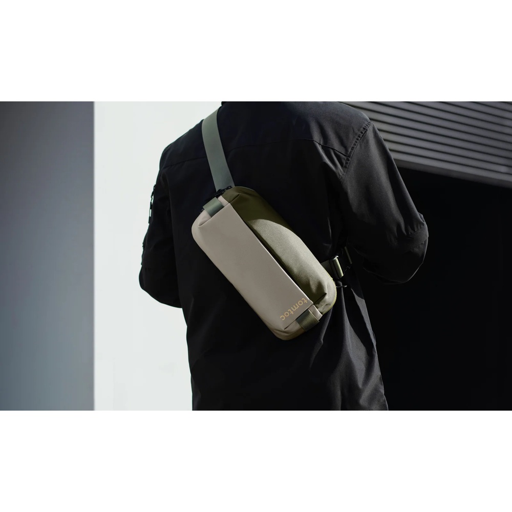 BOLSO TIPO BANDOLERA T21S1T1 VERDE OLIVA TOMTOC