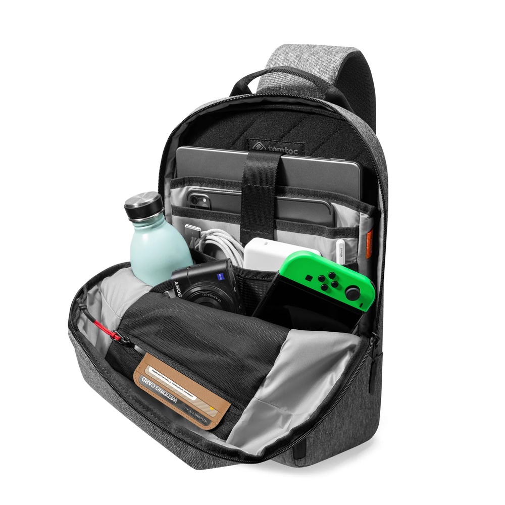 BOLSO TIPO BANDOLERA T24M1G3 GRIS TOMTOC