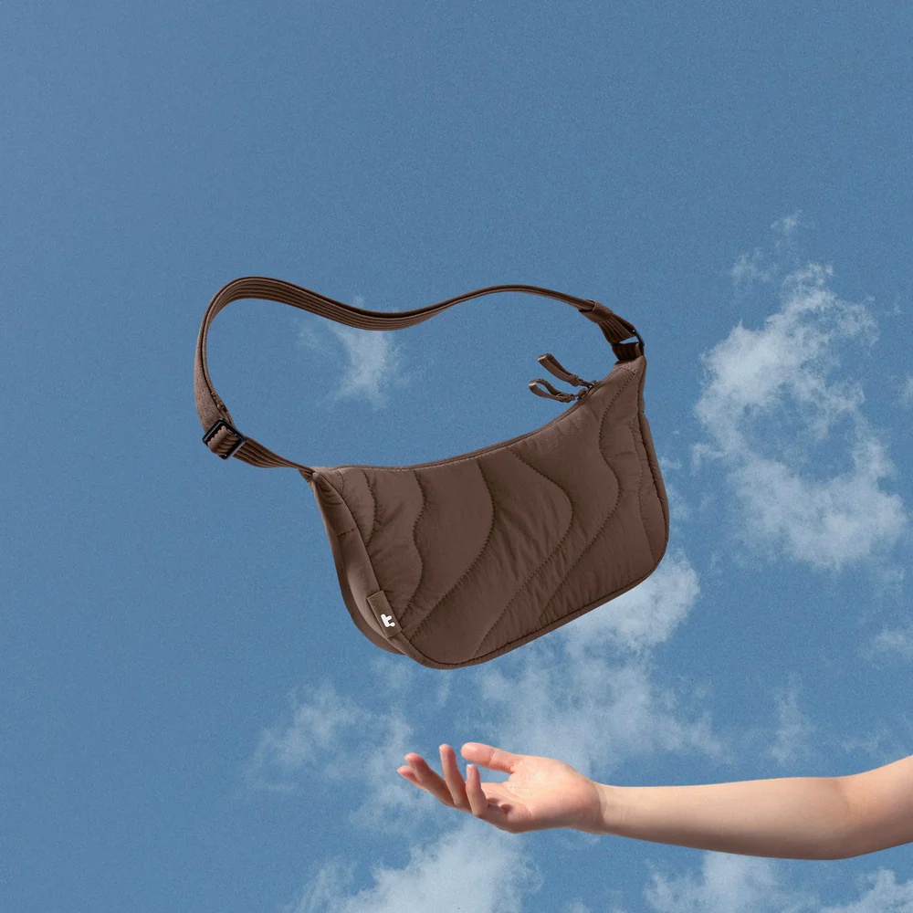 BOLSO CRUZADO ACOLCHADO T34S1Y1 SOMBRA DE TIERRA TOMTOC