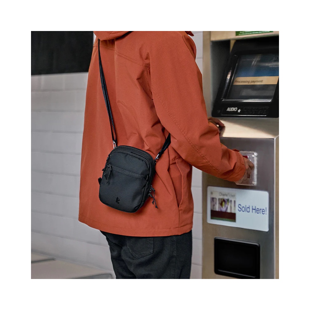 BOLSO BANDOLERA DE VIAJE T37S1D1 NEGRO TOMTOC
