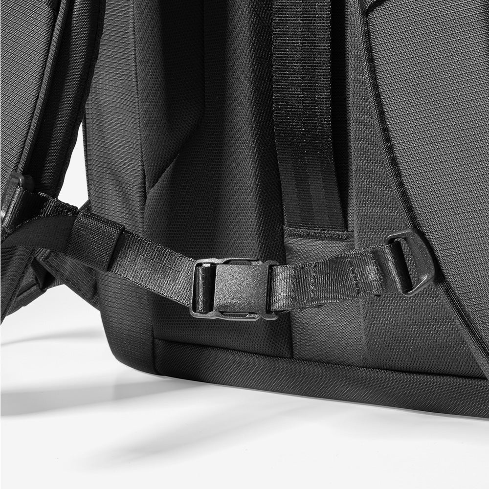 MOCHILA PARA PORTÃTIL T77L1D1 NEGRO TOMTOC